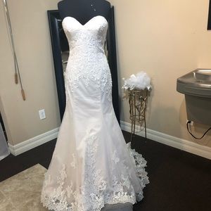 Wedding gown